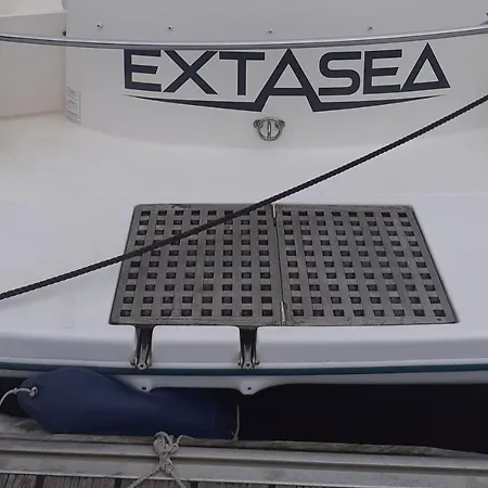 Botel Extasea *